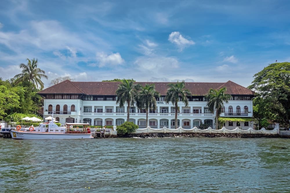 Brunton Boatyard - Cgh Earth