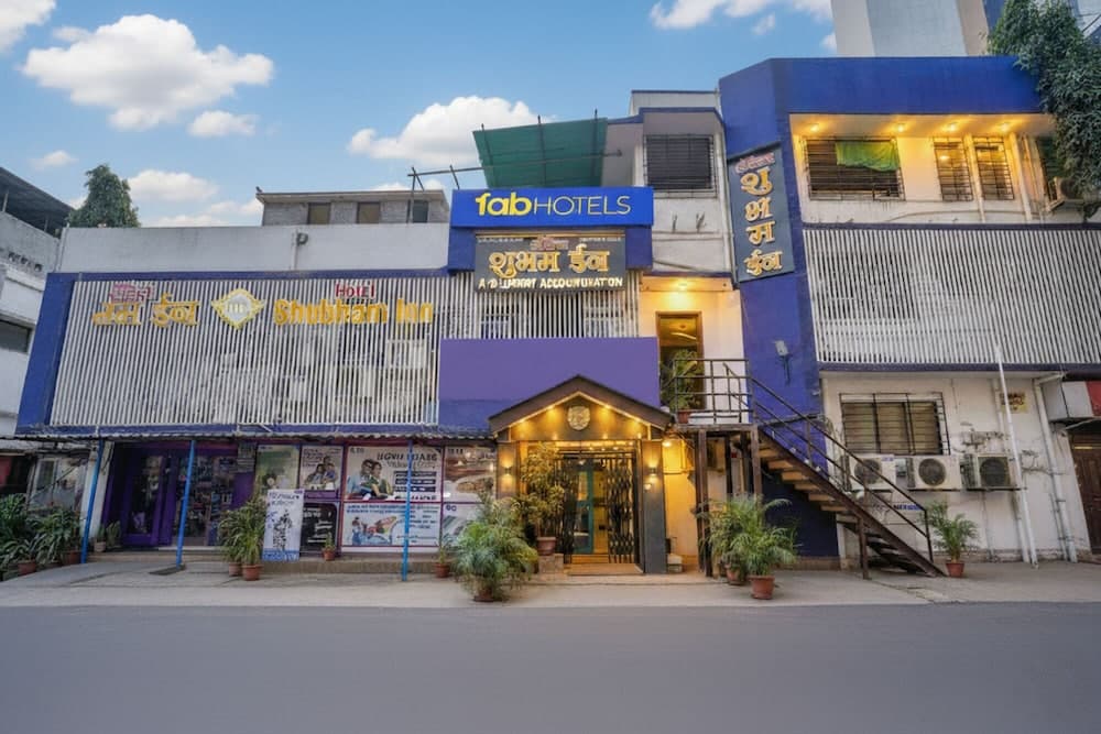 FabHotel Shubham Inn