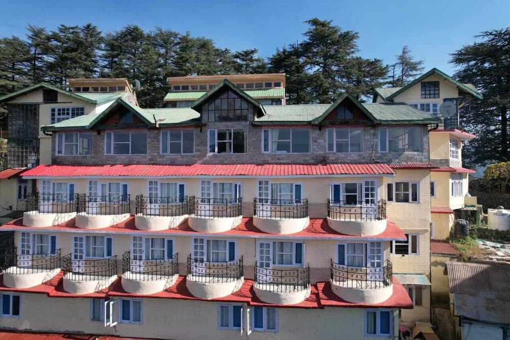 HOTEL WOODPARK