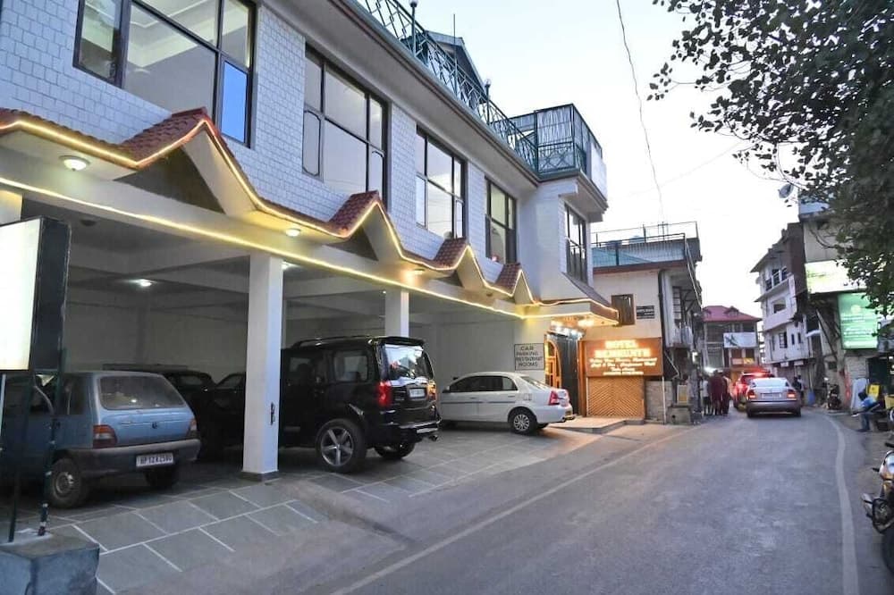 Hotel Hemkunth