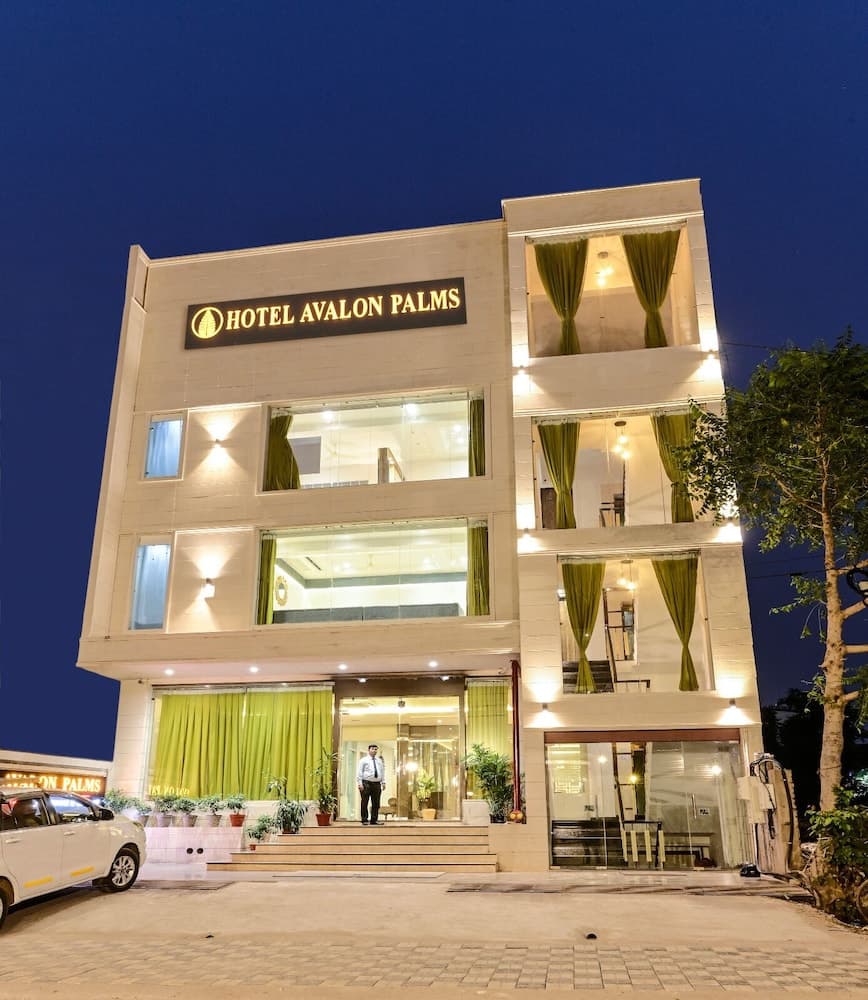 Avalon Palms Agra