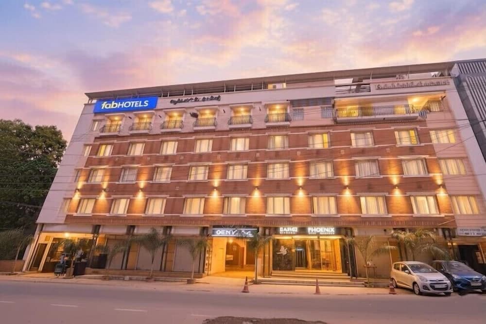 Fabhotel Phoenix Resorts