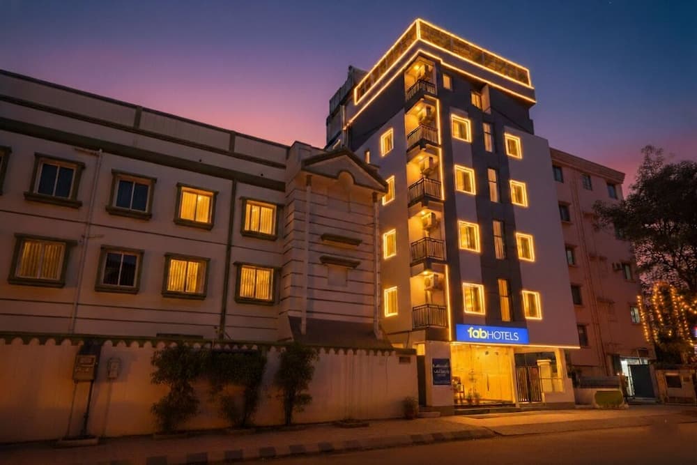 FabHotel Crystal Suites - Marathahalli