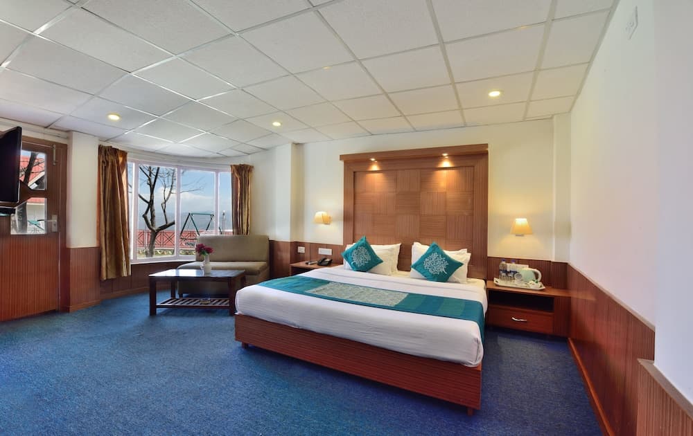 Galleu Hill Resort, Kufri, Shimla By LA Riqueza Hotels