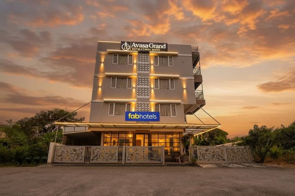 Fabhotel Avasa Grand
